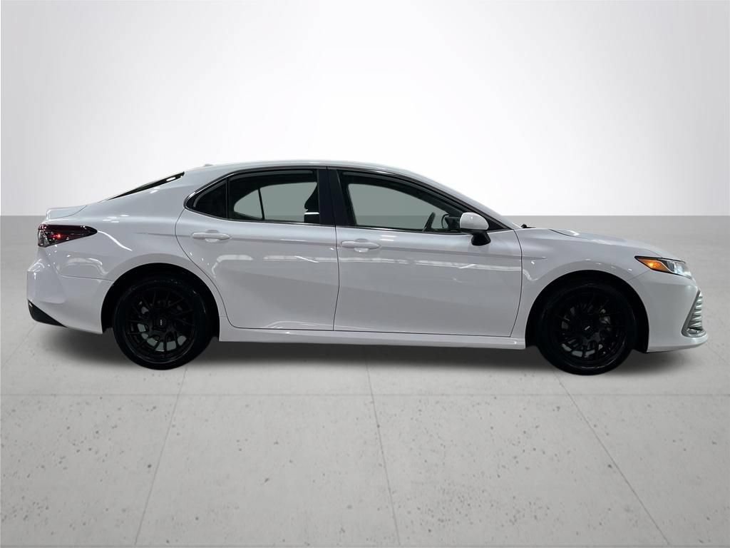 Used 2023 Toyota Camry LE FWD image 9