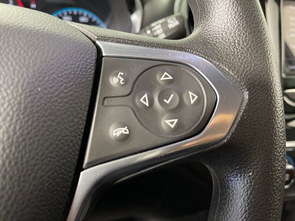 Used 2020 Chevrolet Traverse LS FWD image 29