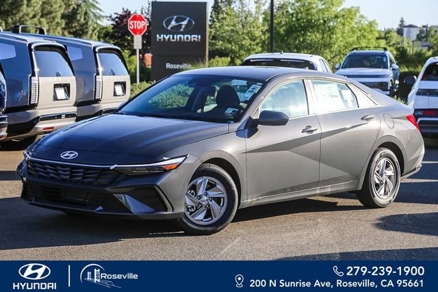 New 2026 Hyundai Elantra SE FWD image 1