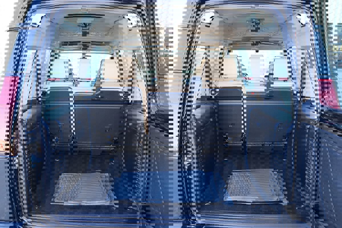 Used 2004 Land Rover Discovery SE image 46