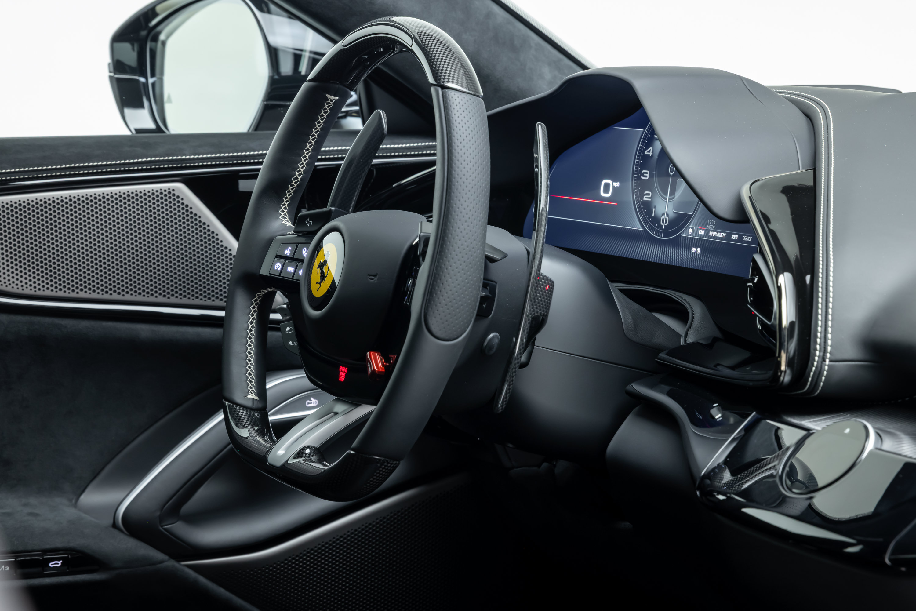 Used 2026 Ferrari Purosangue AWD/4WD image 38