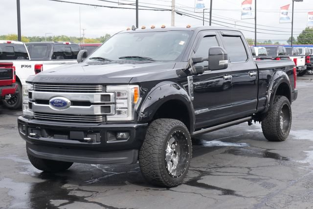 Used 2019 Ford F350 Limited AWD/4WD image 9
