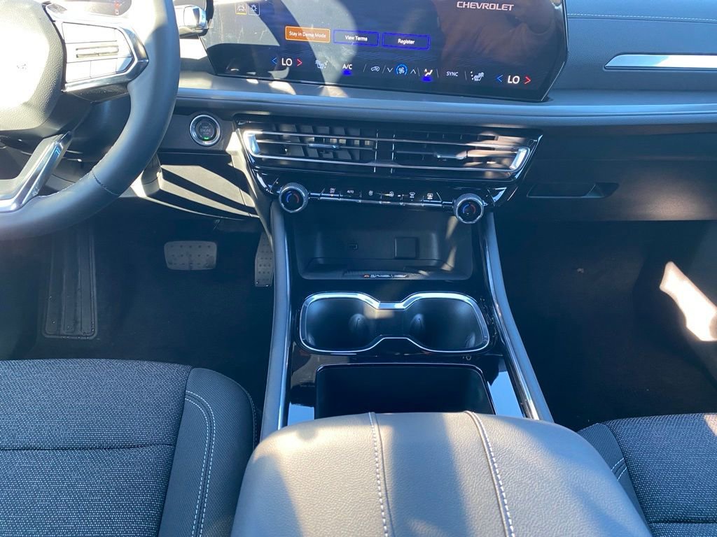 New 2026 Chevrolet Traverse LT w/ Midnight/Sport Edition image 15