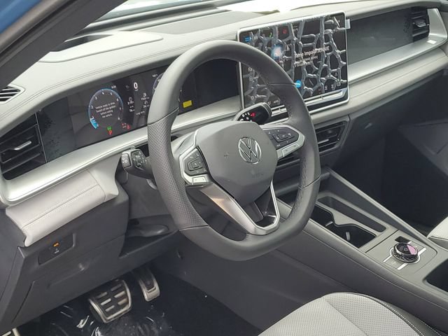 New 2026 Volkswagen Tiguan SE R-Line AWD/4WD image 22