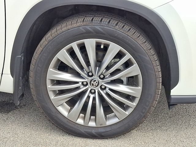 Used 2020 Toyota Highlander Platinum AWD/4WD image 6