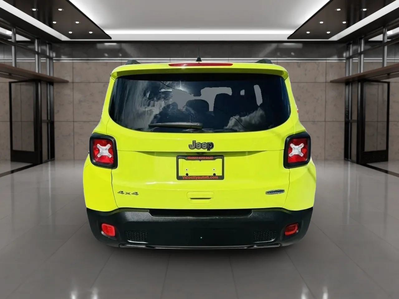 Used 2018 Jeep Renegade Latitude w/ Cold Weather Group AWD/4WD image 4