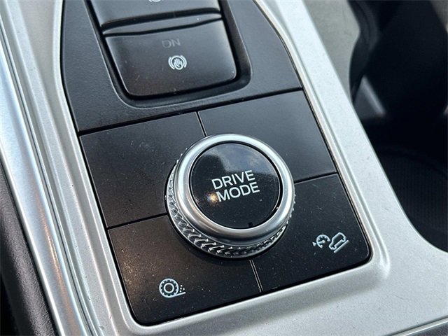 Used 2022 Ford Explorer XLT w/ Equipment Group 202A image 15