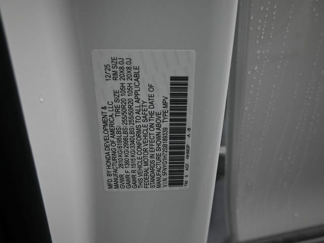 New 2025 Honda Pilot Touring image 3