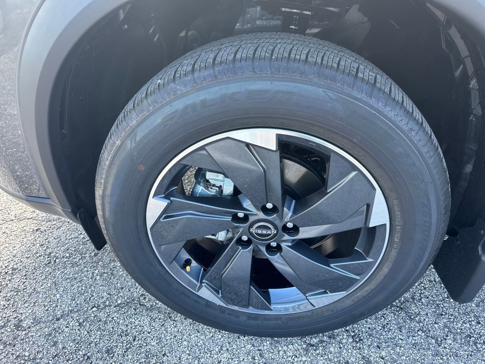 New 2026 Nissan Rogue SV image 10