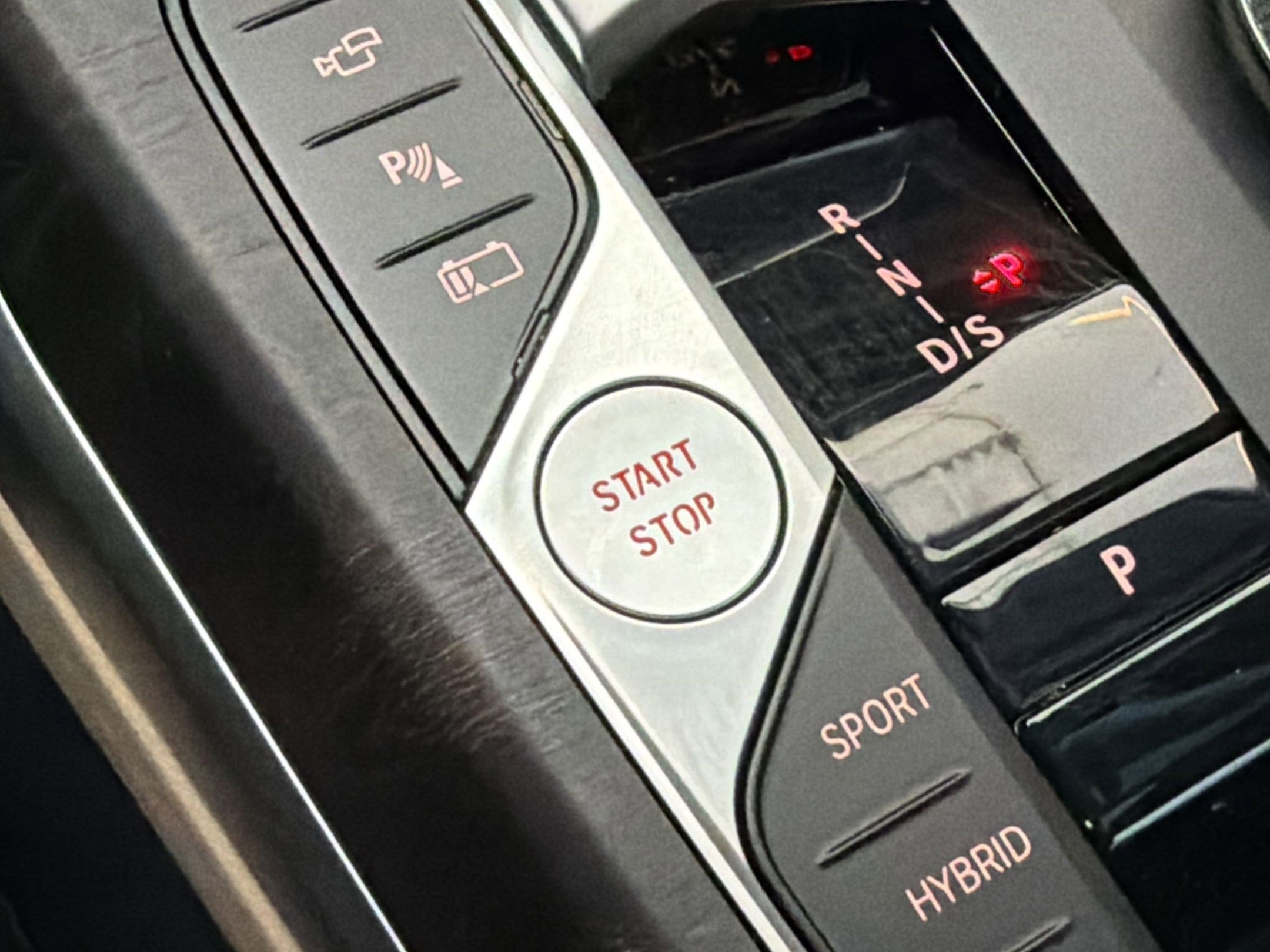 Used 2024 BMW 330e 330e w/ Premium Package image 17