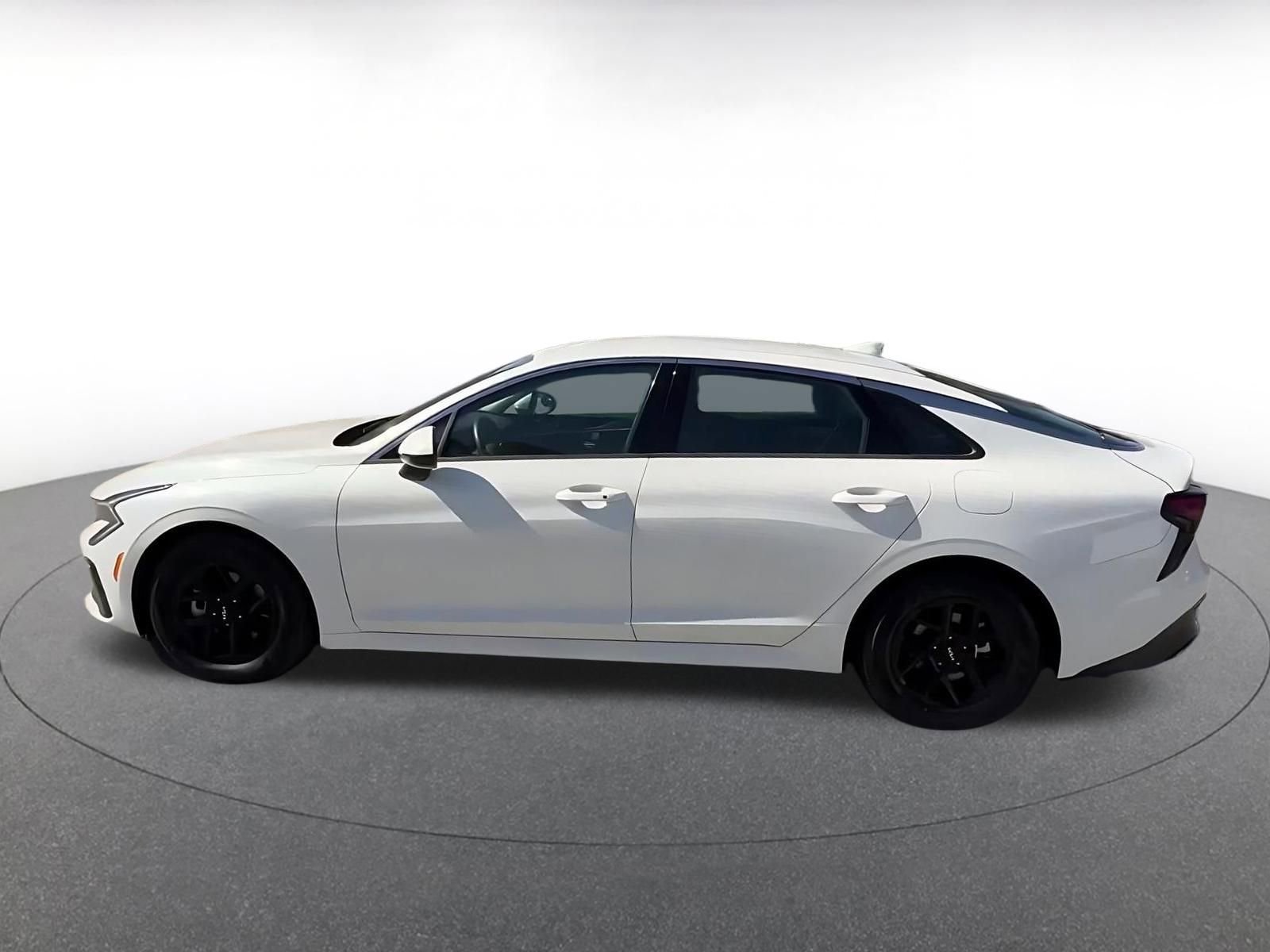 Used 2025 Kia K5 LXS image 9