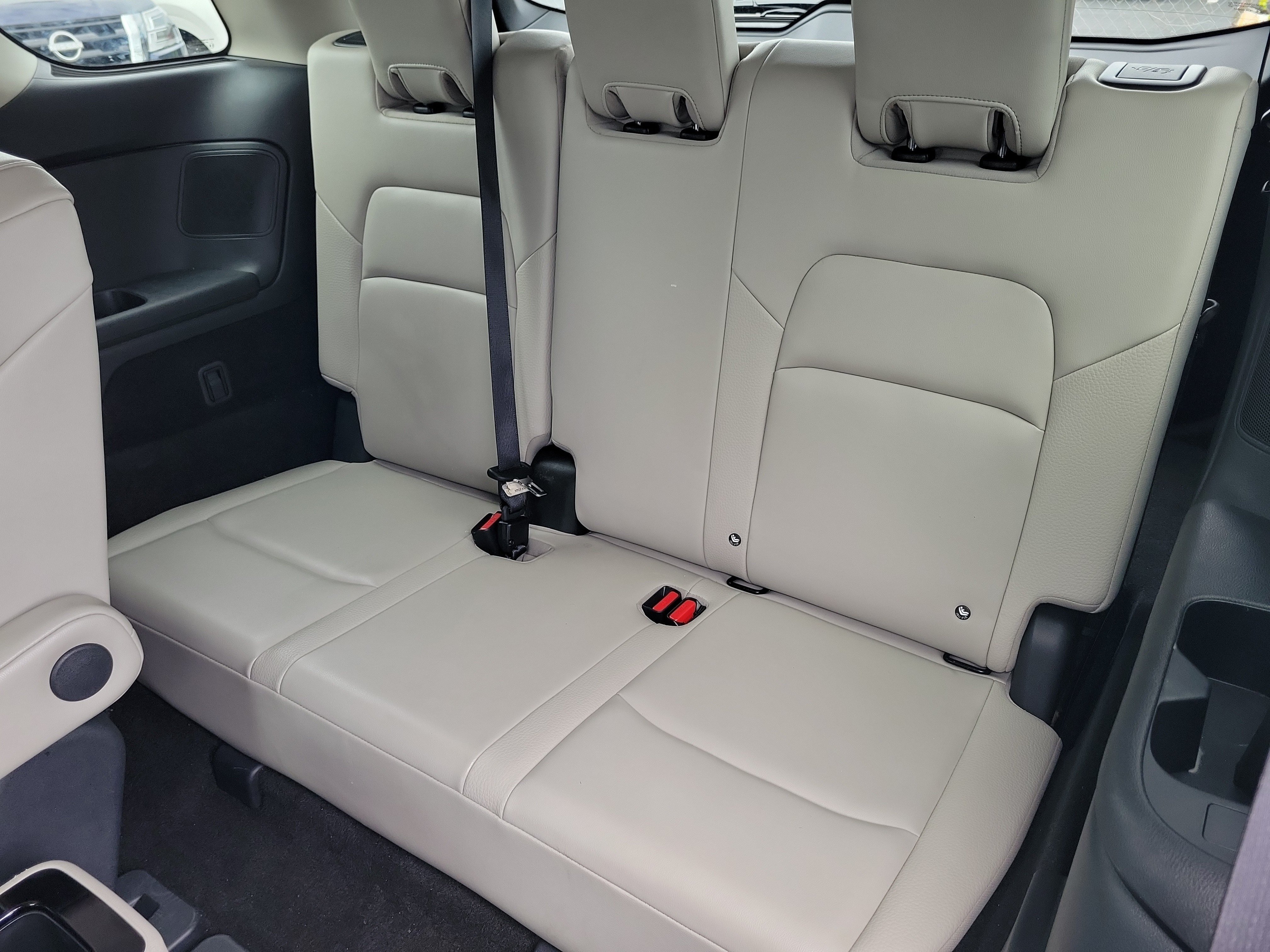 Certified 2024 Nissan Pathfinder SL w/ SL Premium Package FWD image 16