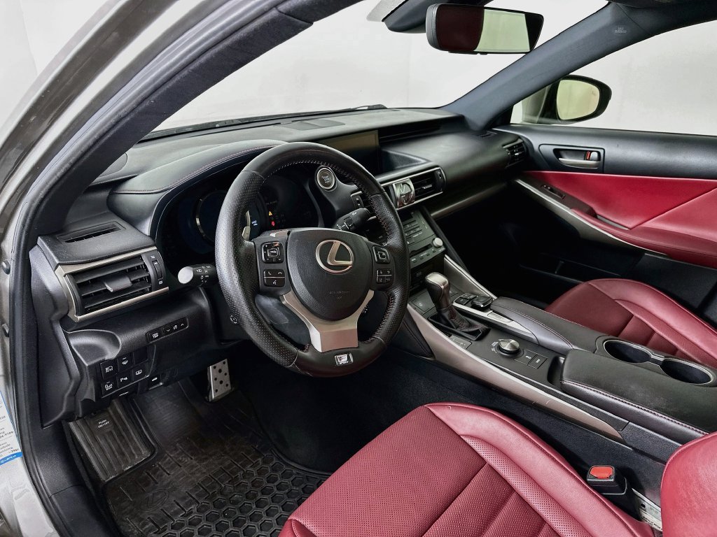Used 2018 Lexus IS 350 AWD image 14