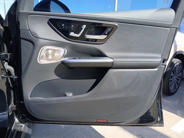 Used 2025 Mercedes-Benz GLC 350e GLC 350e 4MATIC image 16