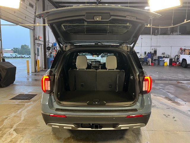 New 2027 Ford Explorer Active AWD/4WD image 6