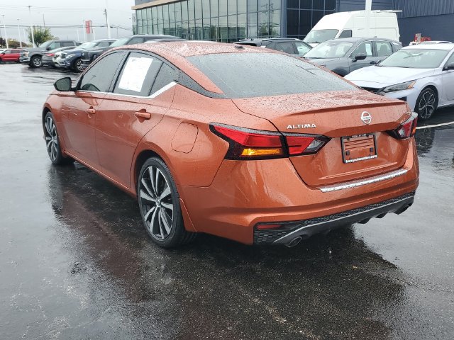 Used 2022 Nissan Altima 2.5 SR FWD image 3