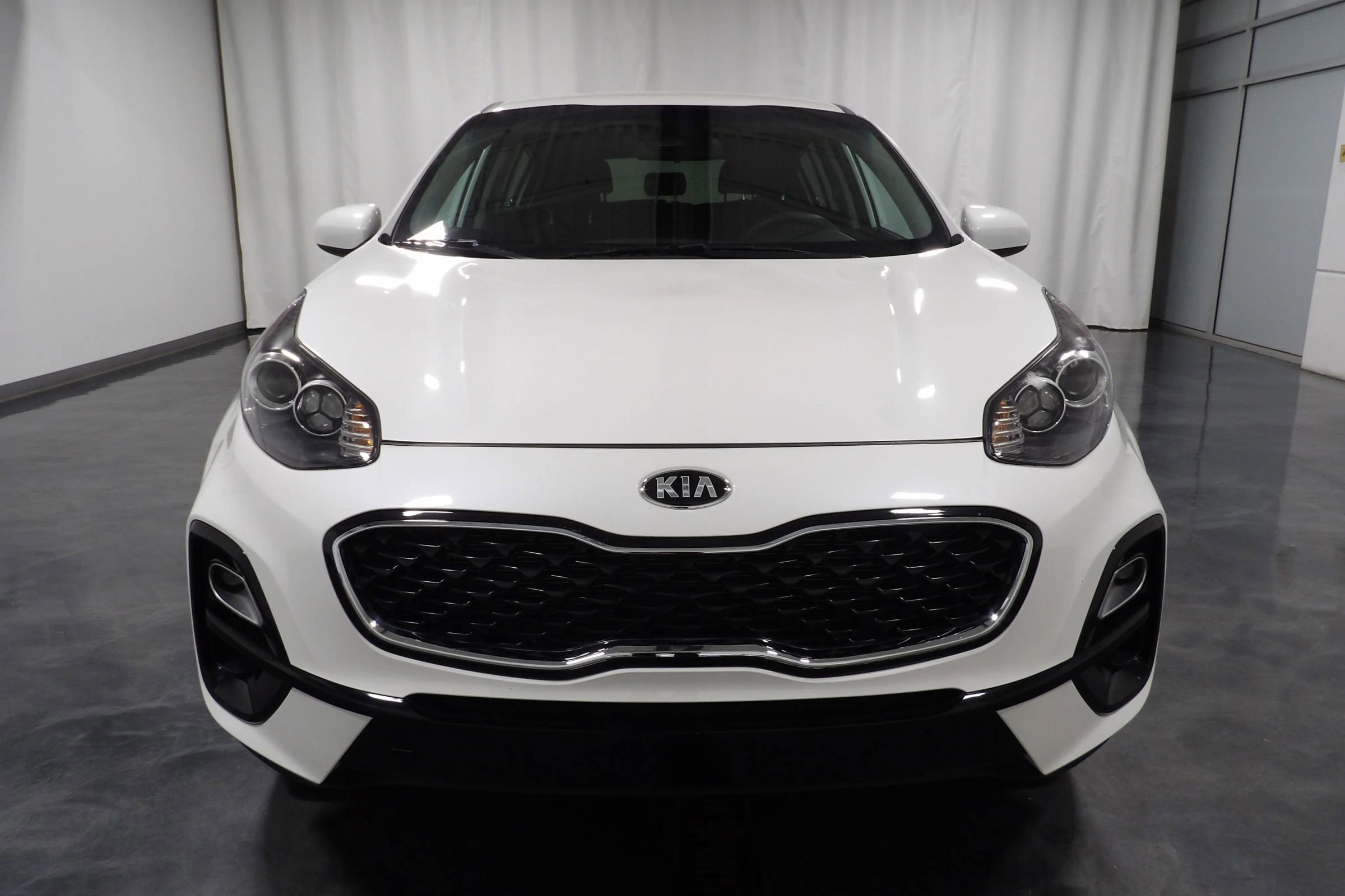 Used 2021 Kia Sportage LX AWD/4WD image 3