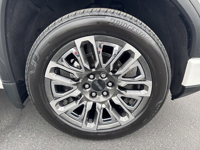 Used 2023 GMC Sierra 1500 Denali Ultimate image 9