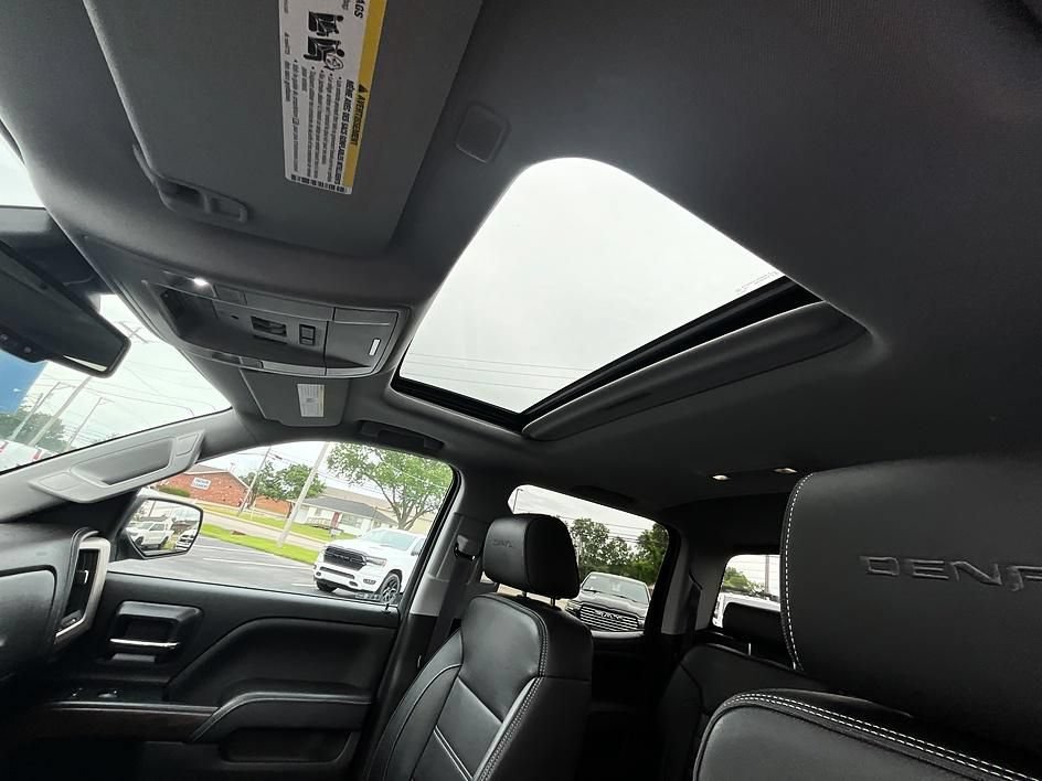 Used 2017 GMC Sierra 1500 Denali AWD/4WD image 31