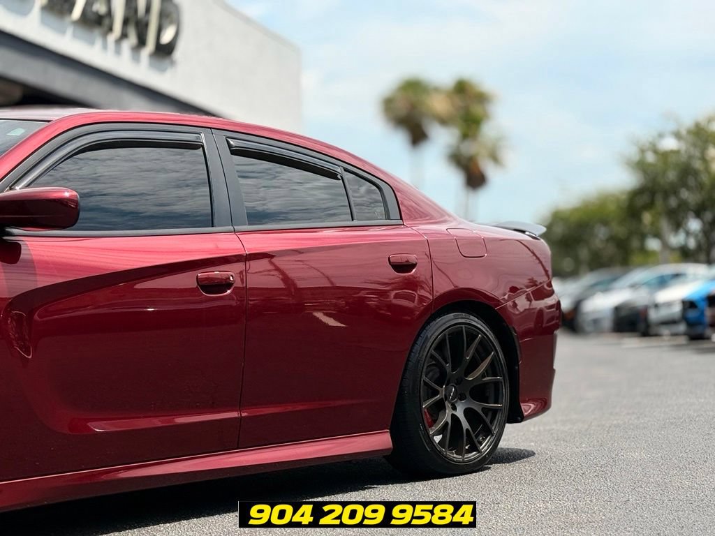 Used 2017 Dodge Charger R/T Scat Pack w/ Beats Audio Group RWD image 4