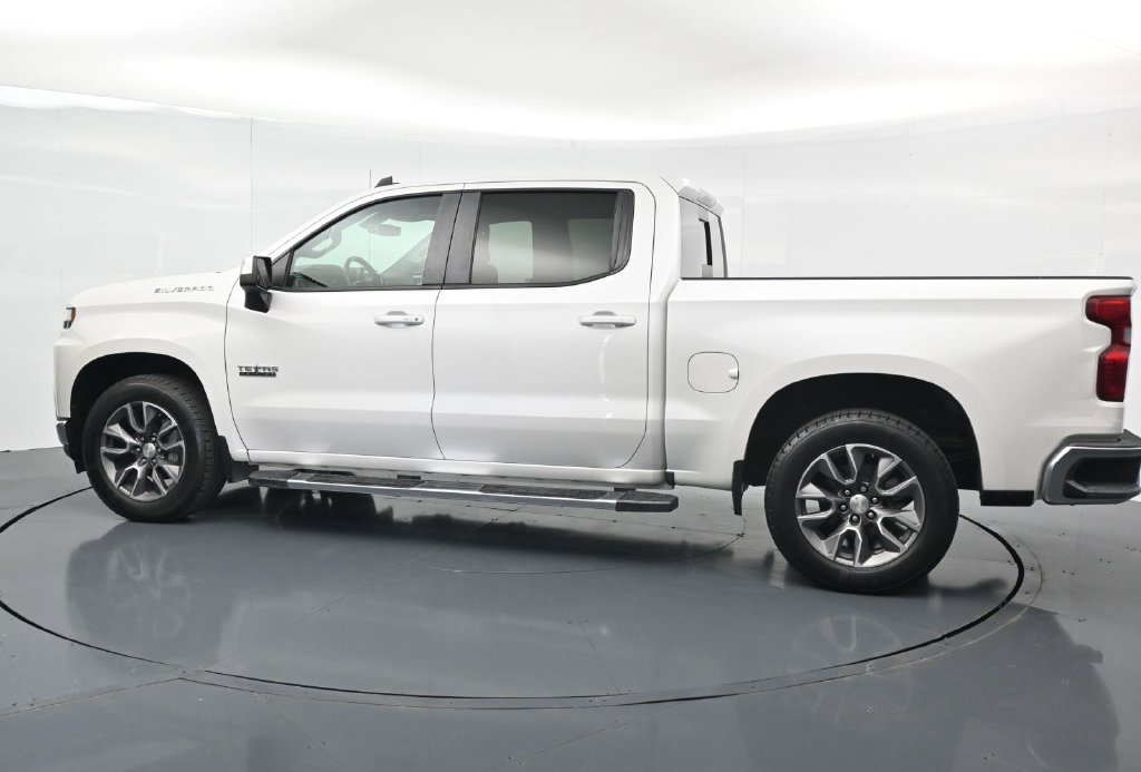 Used 2020 Chevrolet Silverado 1500 LT w/ Texas Edition RWD image 4
