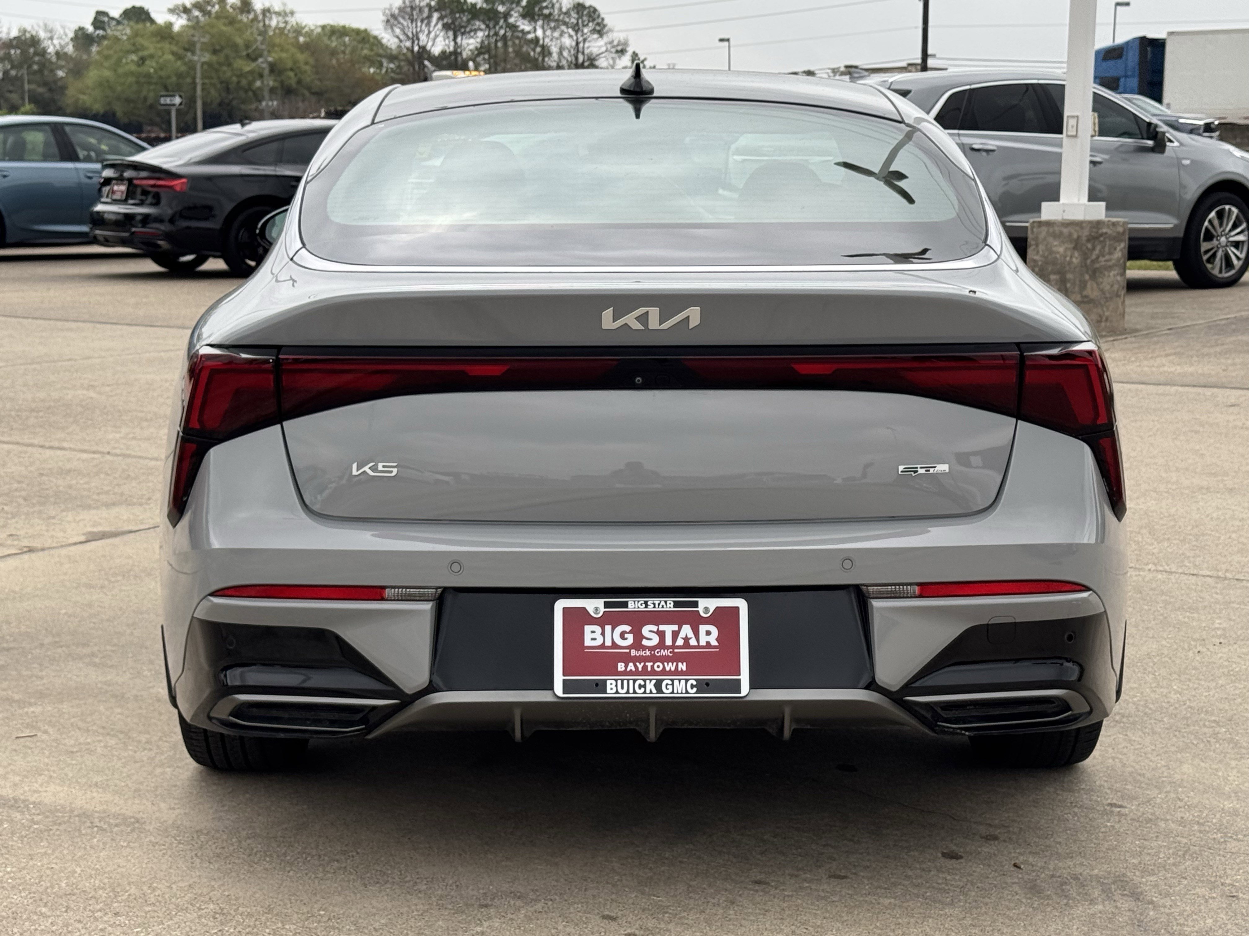 Used 2025 Kia K5 GT-Line w/ GT-Line Premium Package image 9