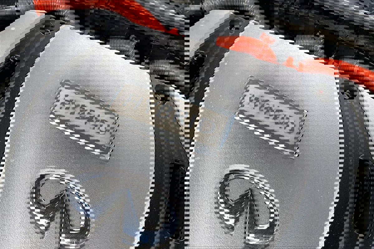 Used 2015 INFINITI Q50 Premium w/ Navigation Package image 33