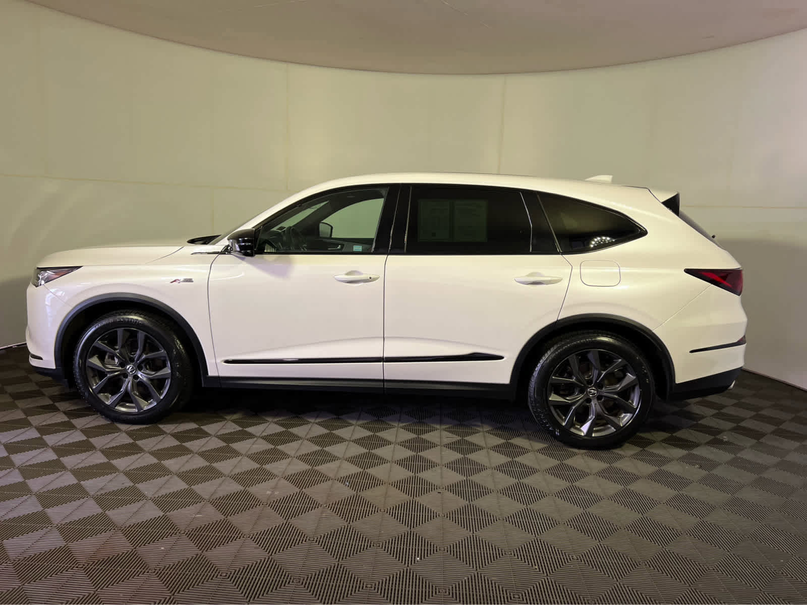 Certified 2024 Acura MDX A-Spec image 4