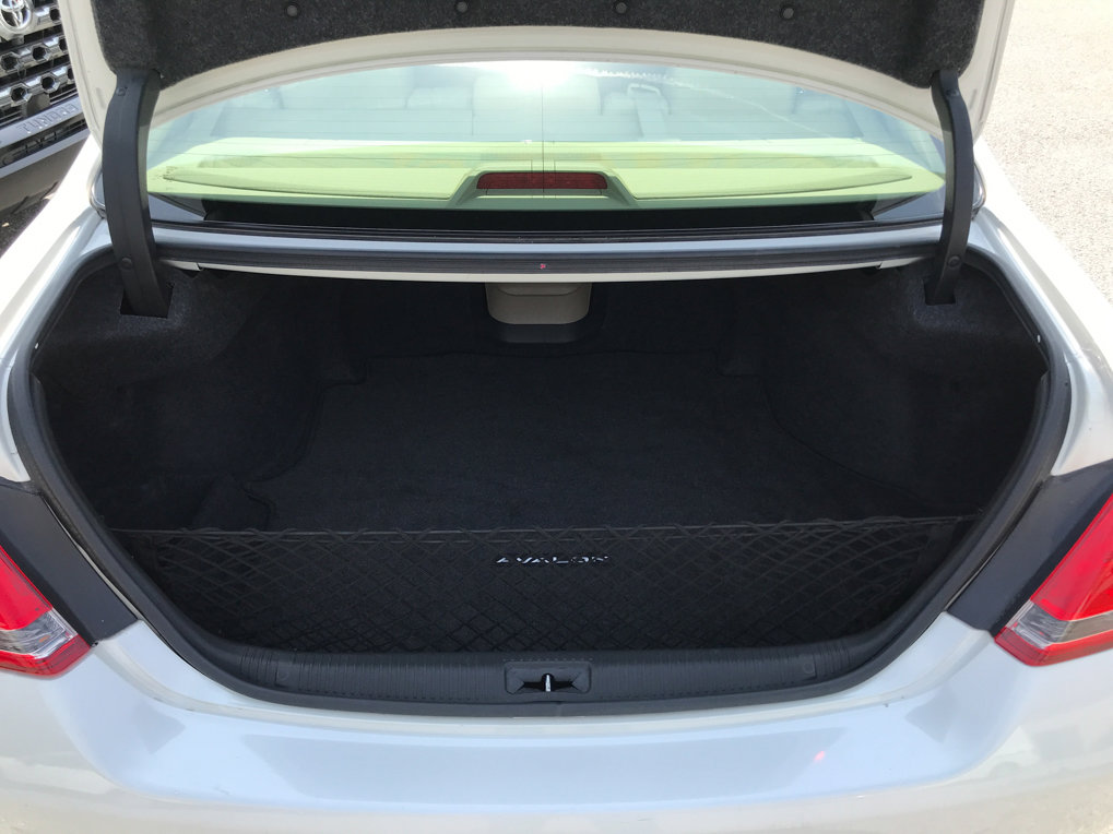 Used 2005 Toyota Avalon Limited image 26