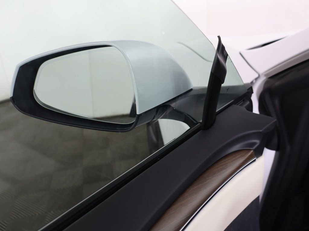 Used 2021 Tesla Model S Plaid image 36