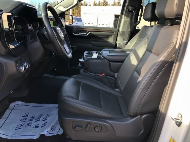 Used 2024 GMC Sierra 1500 SLT AWD/4WD image 21