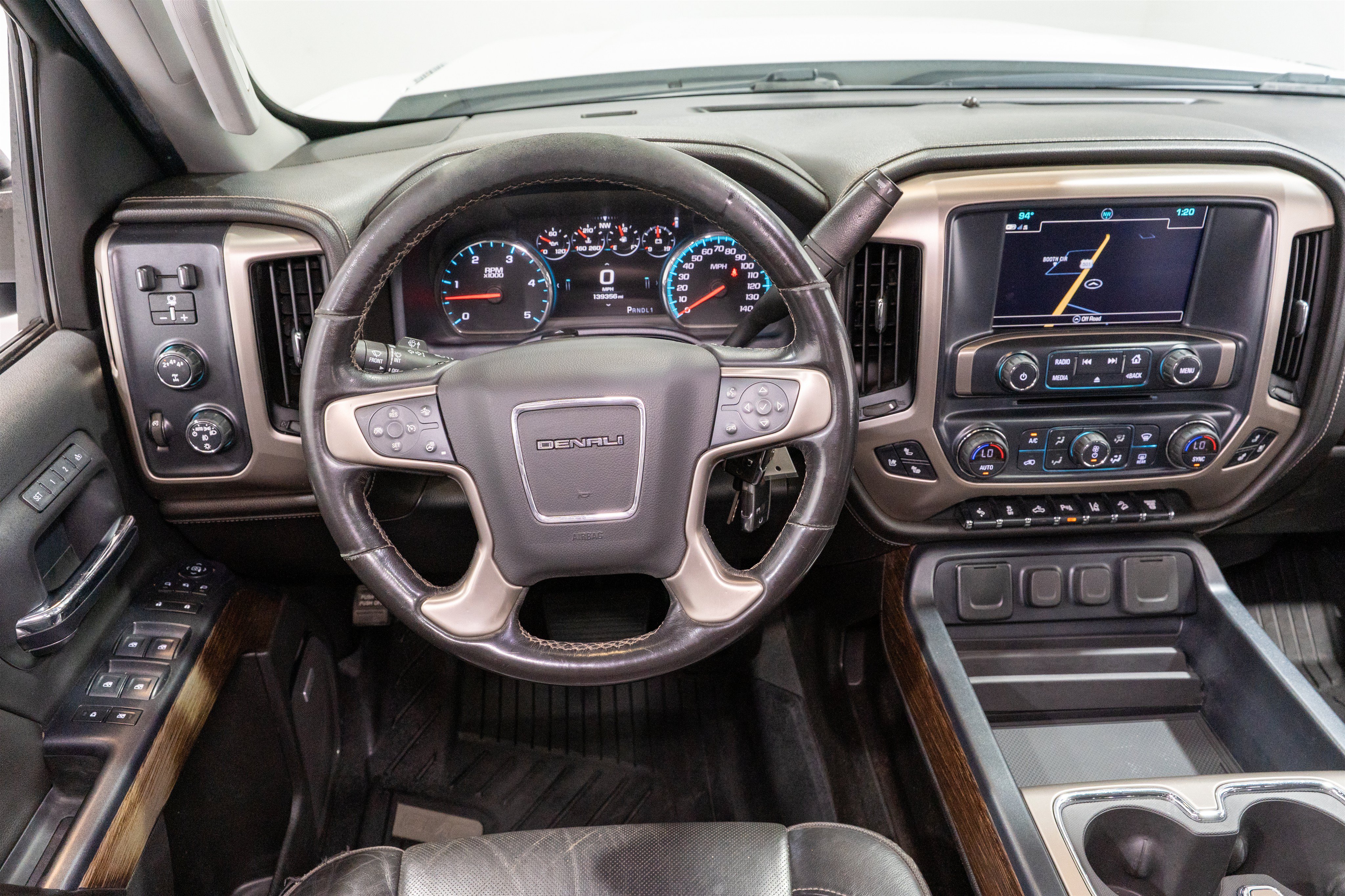 Used 2019 GMC Sierra 2500 Denali w/ Duramax Plus Package AWD/4WD image 13