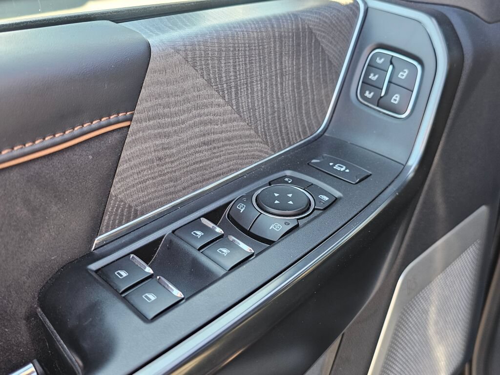 Used 2024 Ford F350 Platinum AWD/4WD image 20