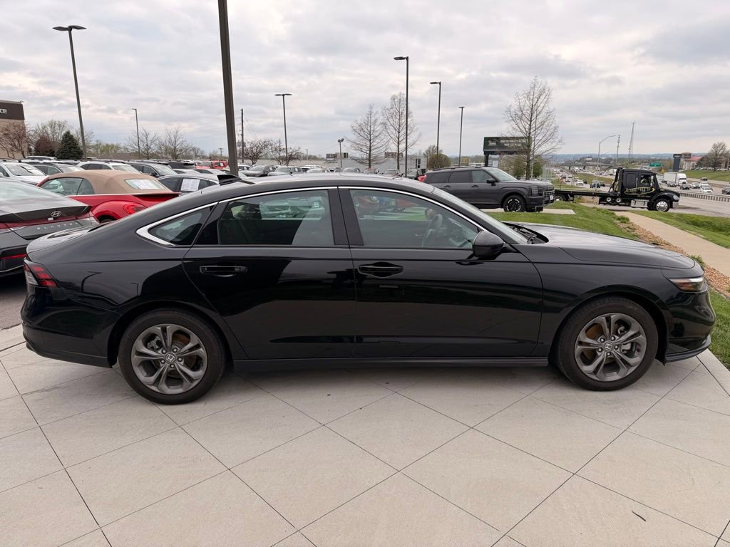 Used 2024 Honda Accord EX image 6