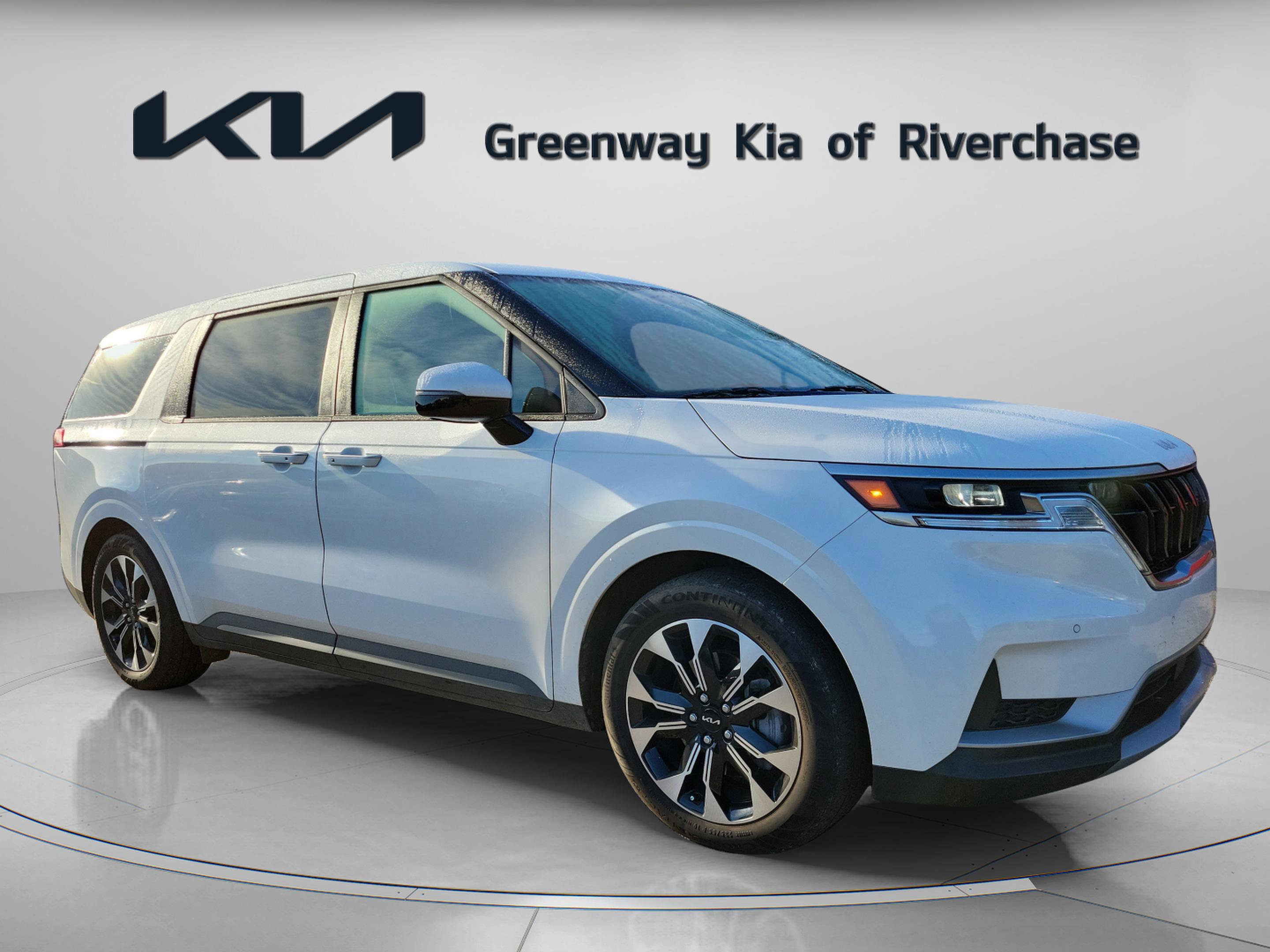 Used 2024 Kia Carnival EX