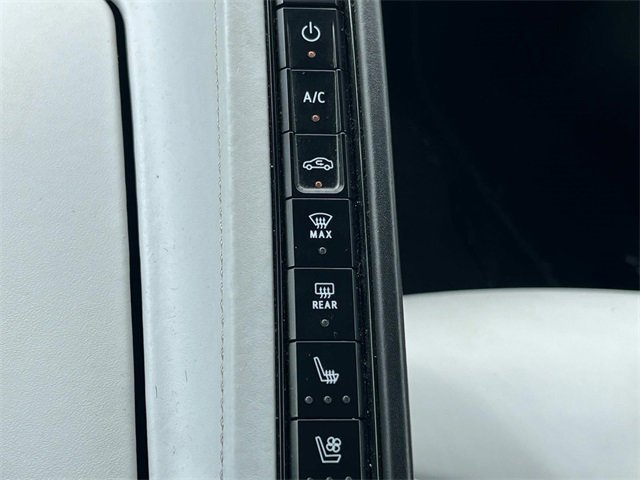 Used 2021 Chevrolet Corvette Stingray Premium Cpe w/ Z51 Performance Package image 22