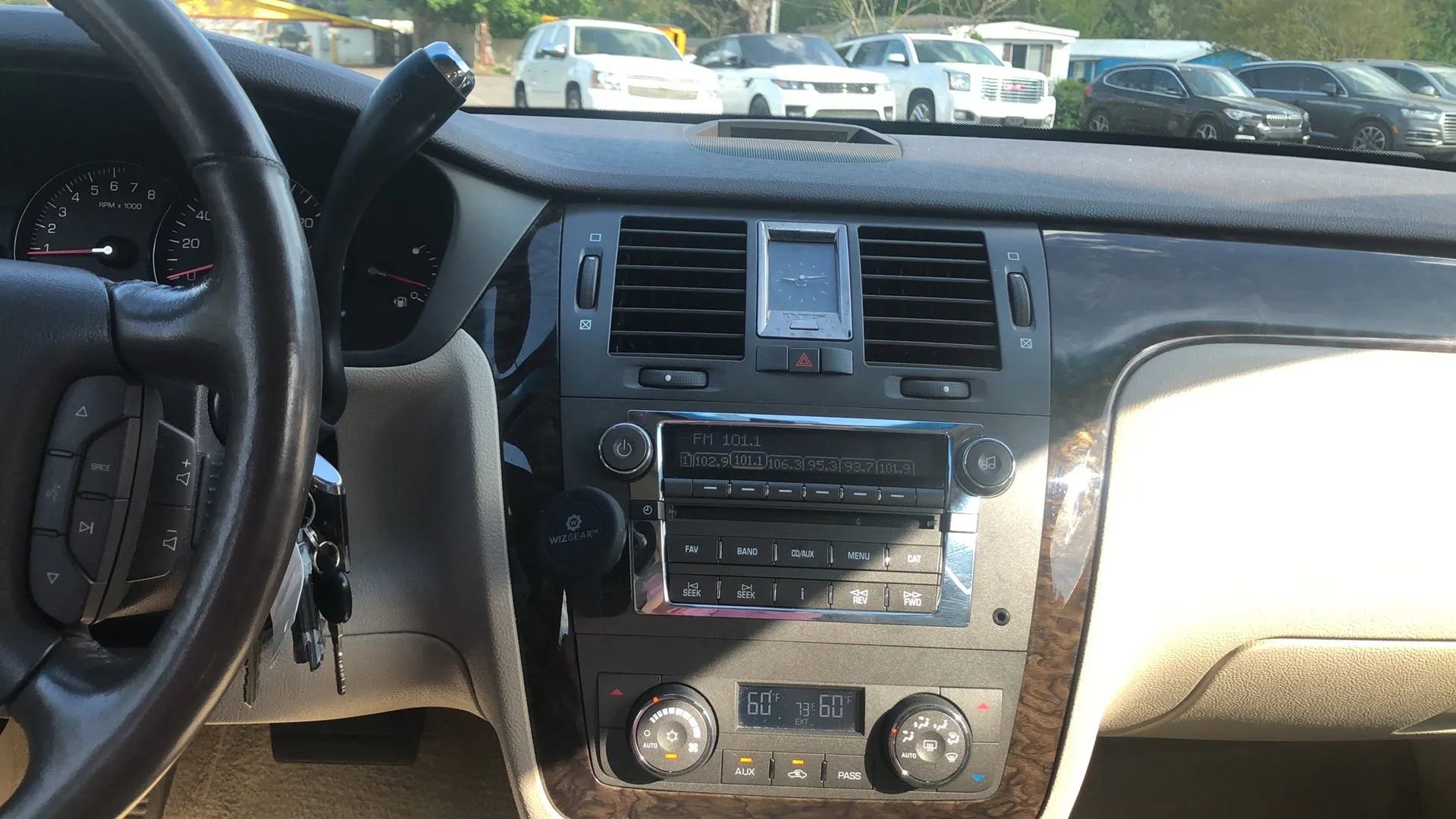 Used 2008 Cadillac DTS image 29