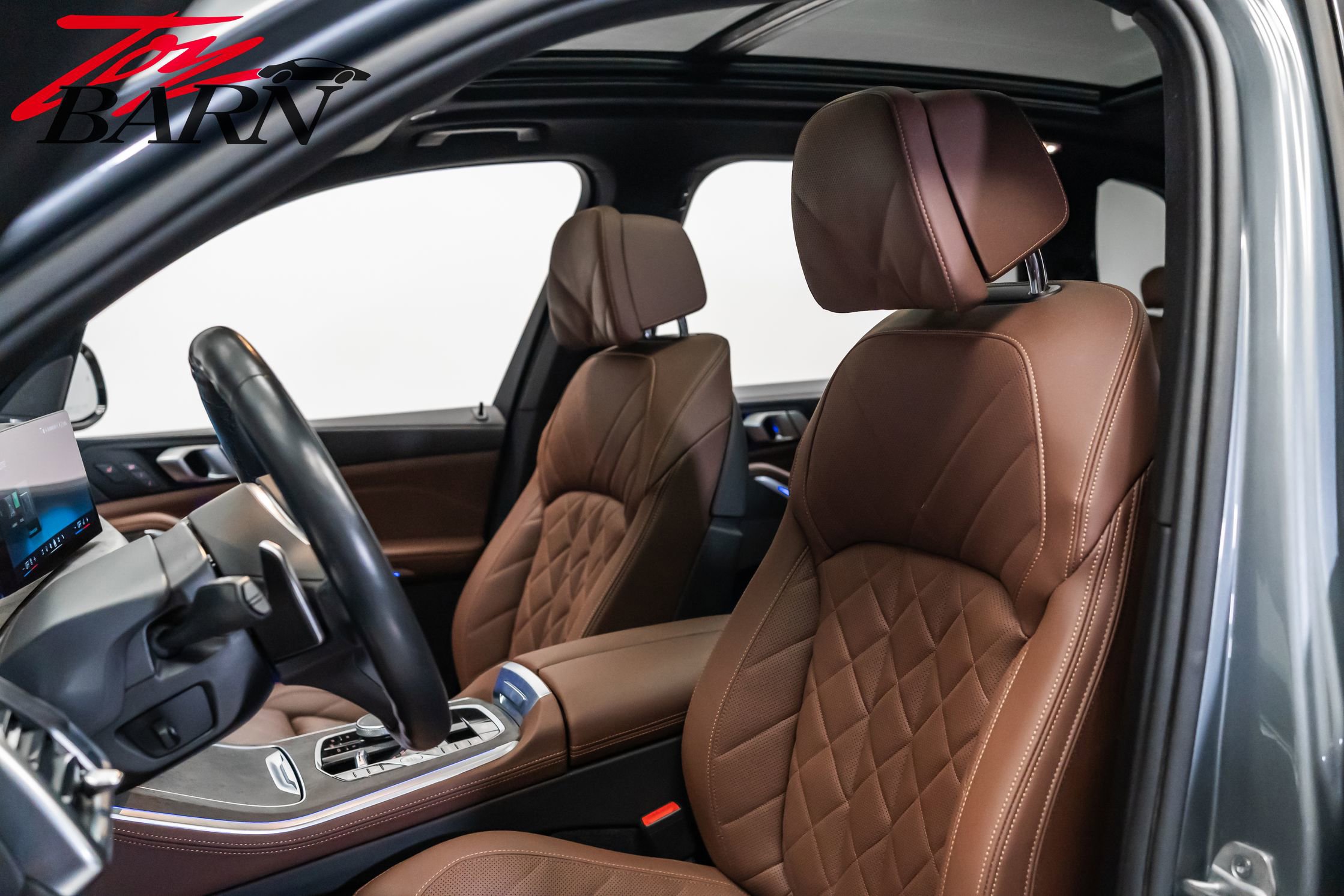 Used 2024 BMW X5 xDrive40i w/ M Sport Package image 25