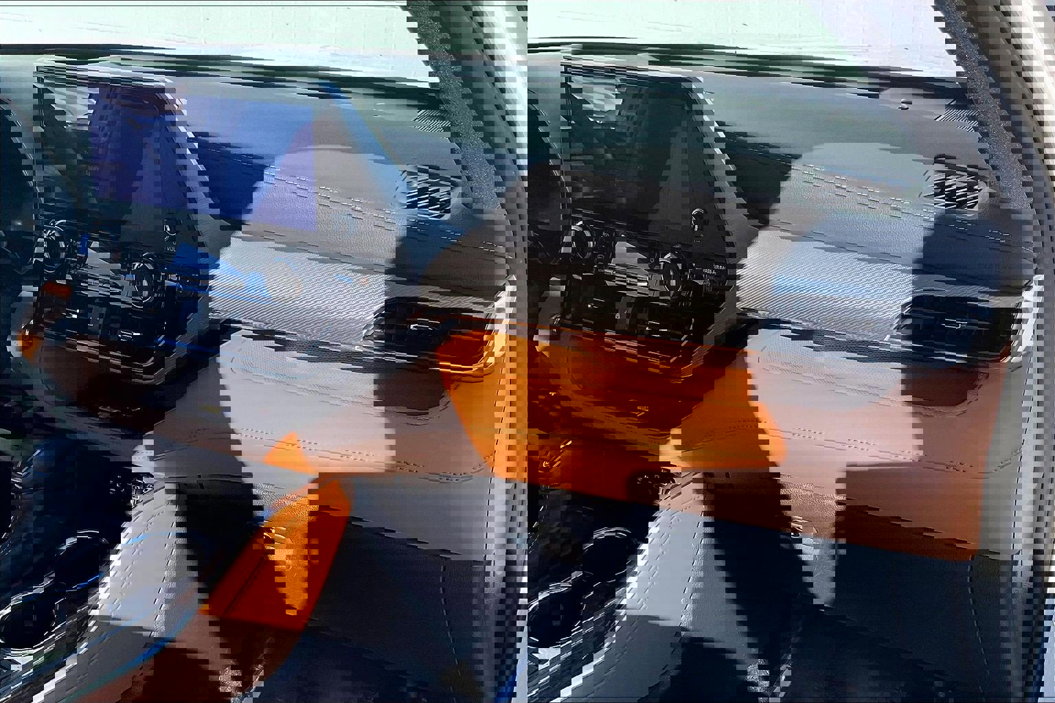 Used 2024 Toyota Highlander Platinum image 21