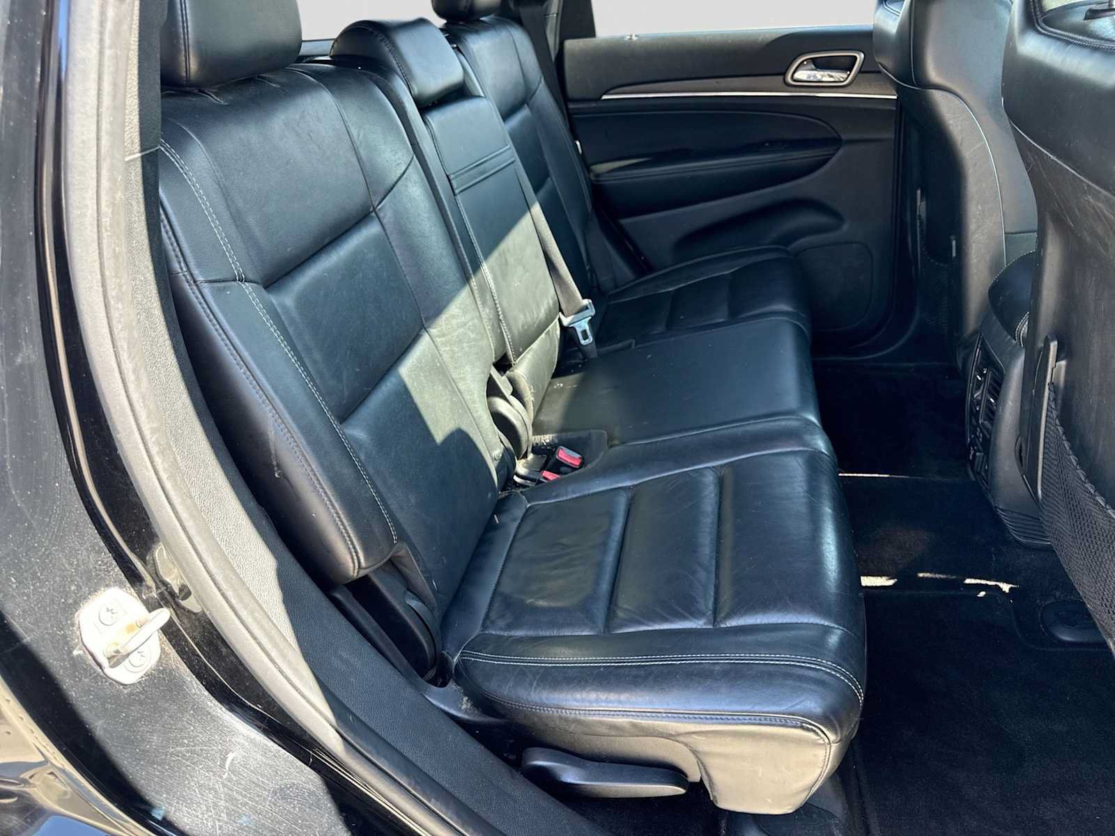 Used 2017 Jeep Grand Cherokee Limited AWD/4WD image 19