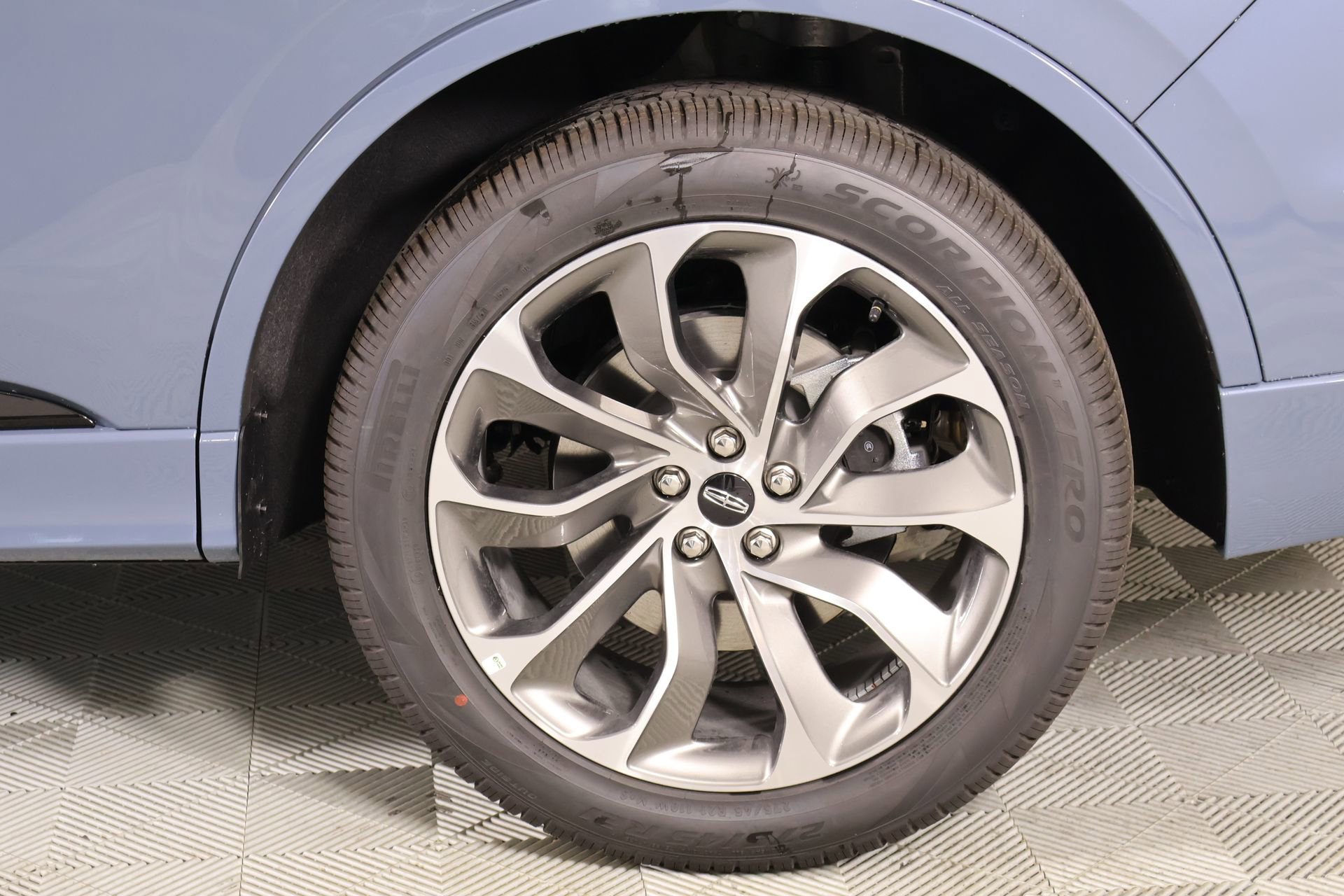 New 2026 Lincoln Aviator AWD w/ Jet Appearance Package image 20