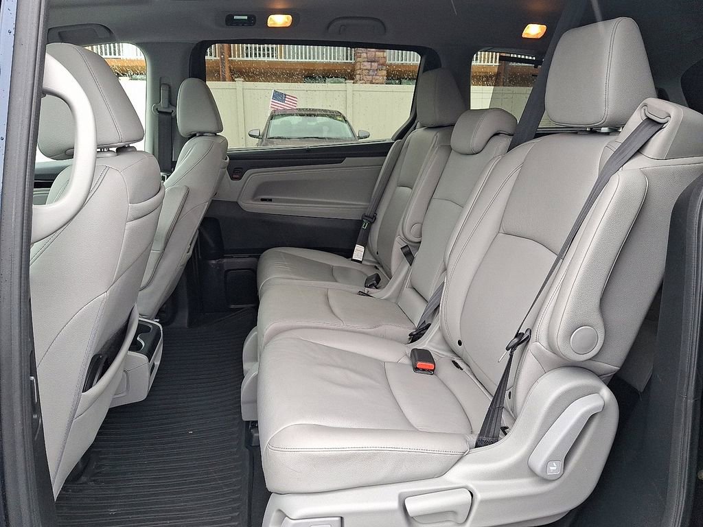 Used 2024 Honda Odyssey Touring image 11