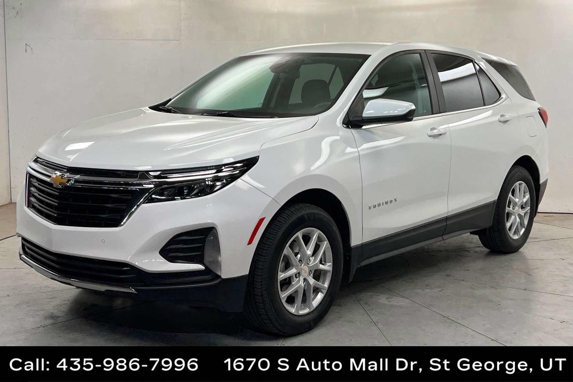 Used 2023 Chevrolet Equinox LT w/ LPO, Floor Liner Package image 1