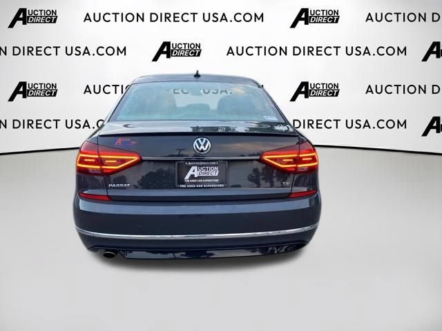 Used 2017 Volkswagen Passat 1.8T R-Line w/ R-Line Lighting Package FWD image 5
