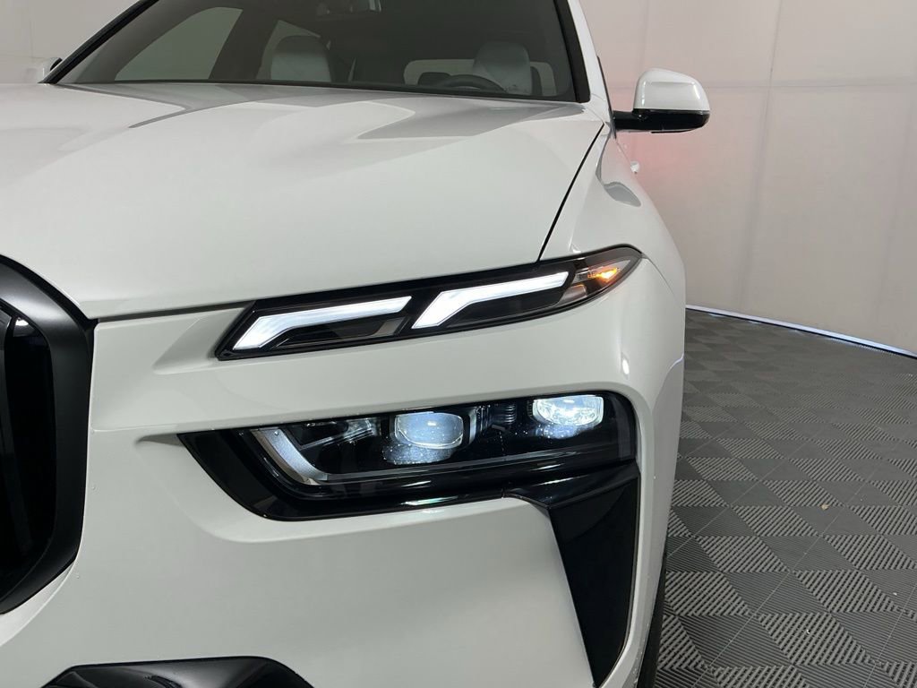 New 2026 BMW X7 xDrive40i AWD/4WD image 8