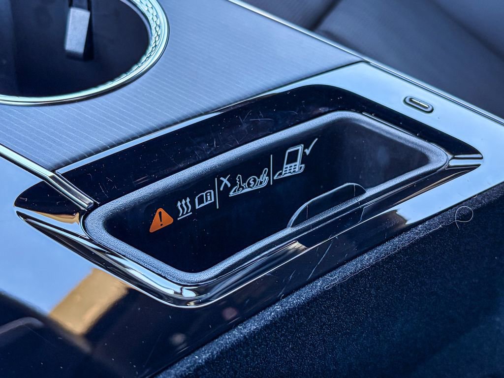 Certified 2025 Cadillac Lyriq Luxury image 34