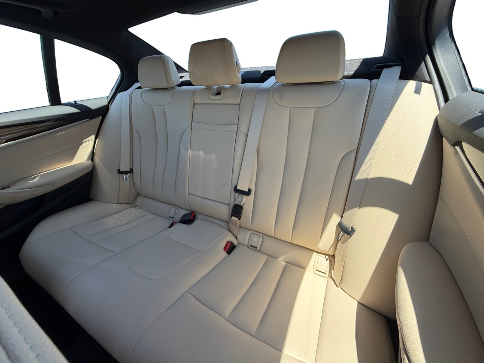 Used 2019 BMW 530i w/ Convenience Package RWD image 13