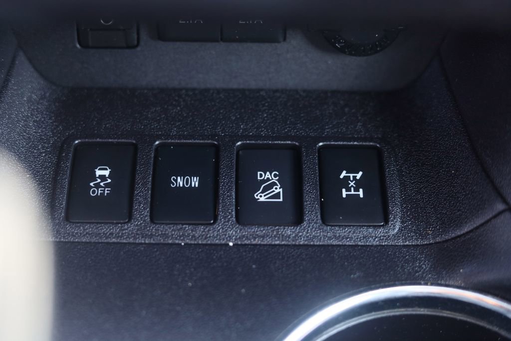 Used 2018 Toyota Highlander XLE image 31