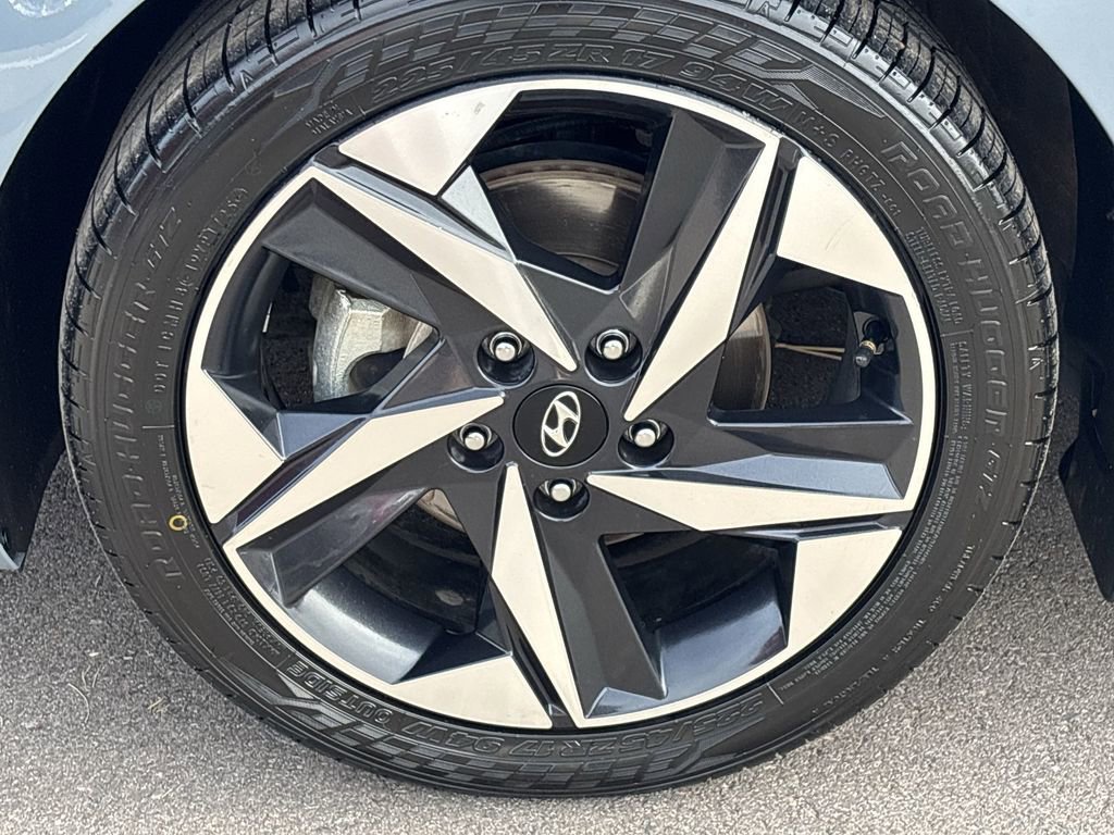 Used 2023 Hyundai Elantra Limited image 33