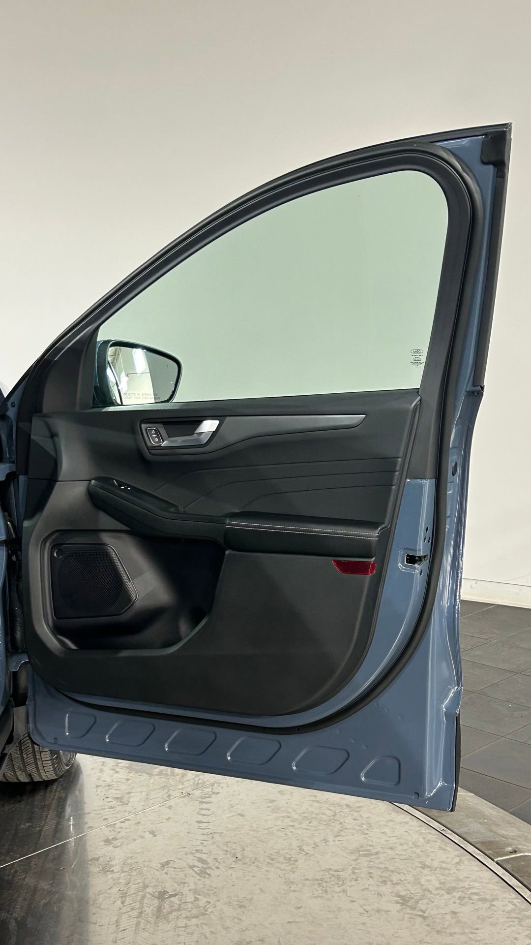 Used 2024 Ford Escape SE FWD image 49